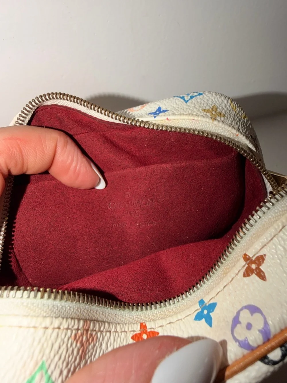 Discontinued Louis Vuitton Multicolore Wapity – White / Murakami - Picture 5 of 8